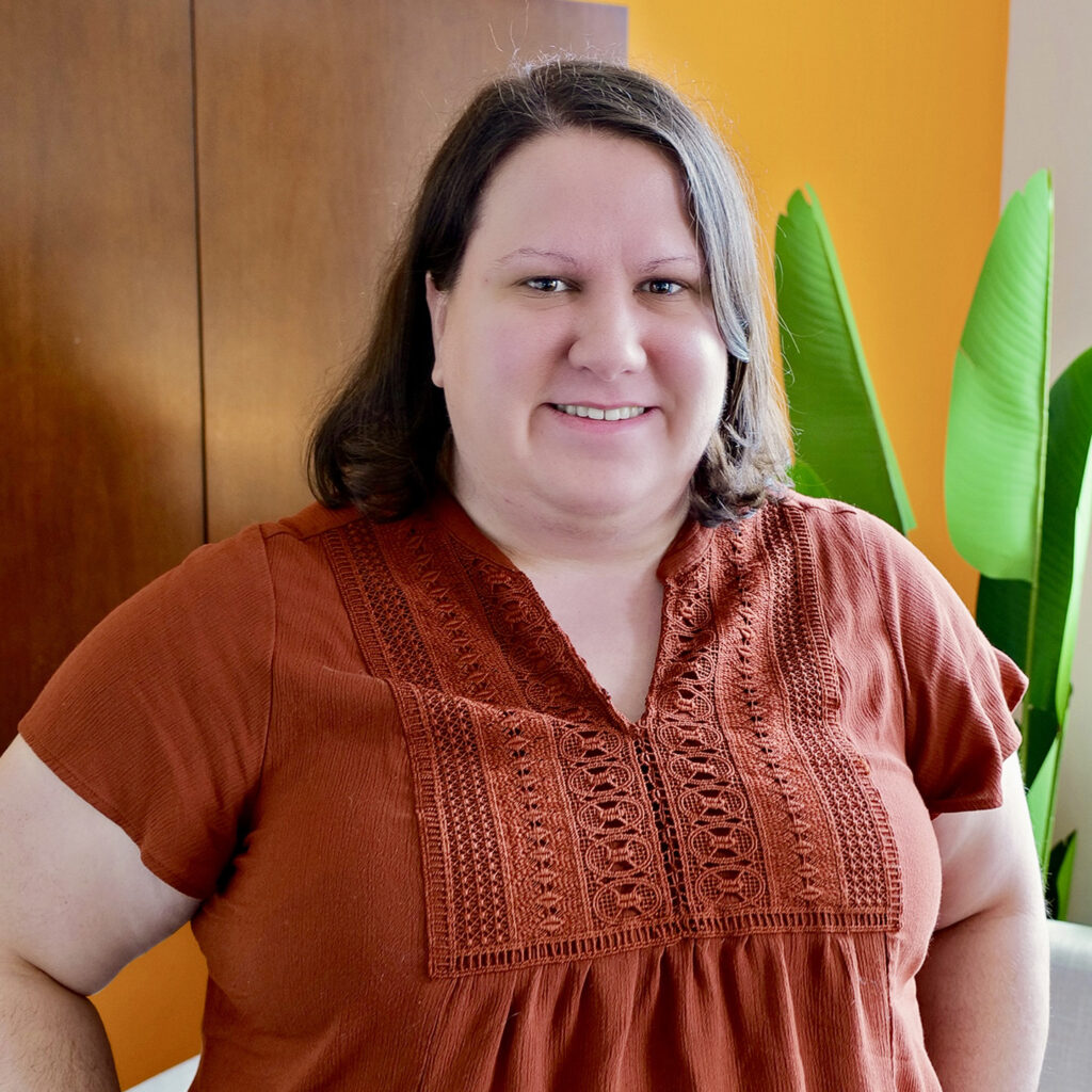 Laura Schweitzer bio photo